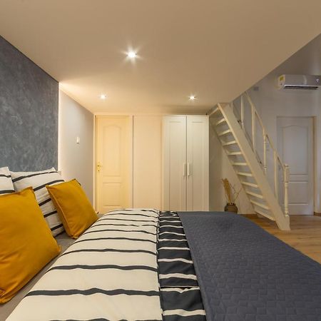 Lovely 1 Bedroom Flat With Central Location Budapesta Exterior foto