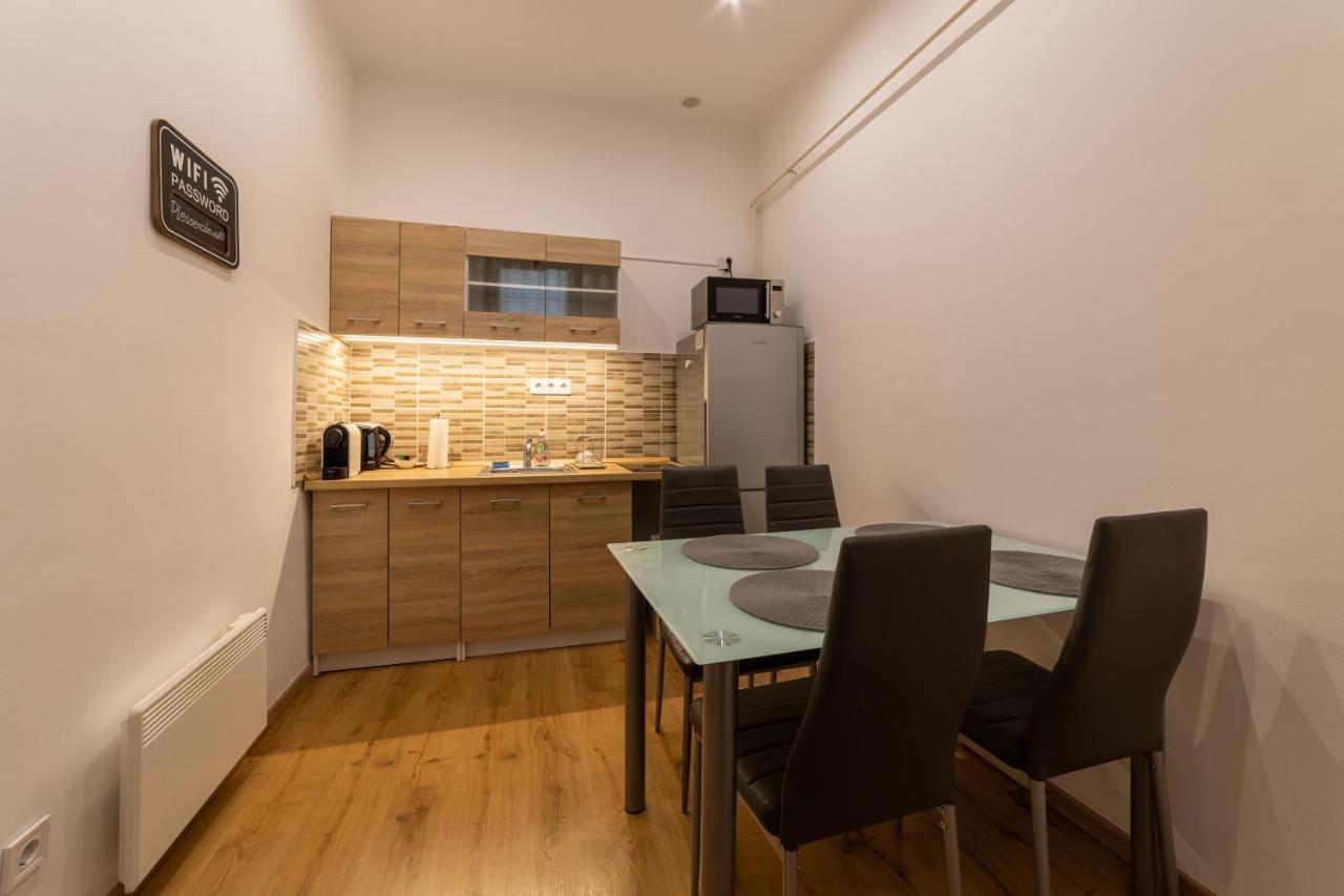 Lovely 1 Bedroom Flat With Central Location Budapesta Exterior foto