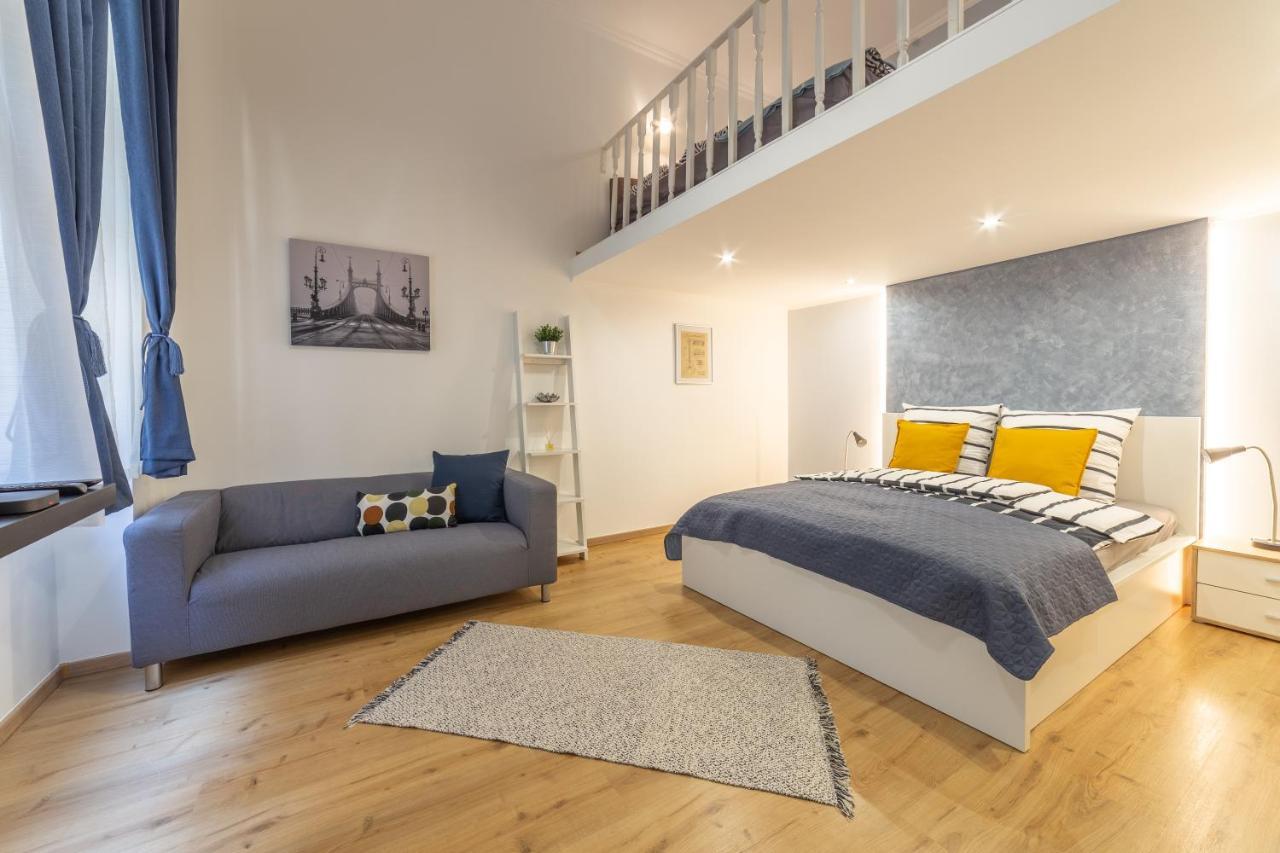 Lovely 1 Bedroom Flat With Central Location Budapesta Exterior foto
